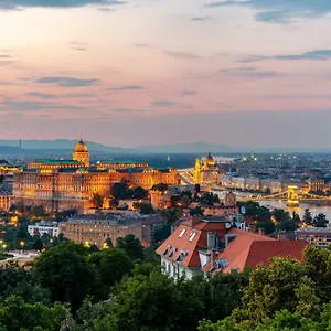 On Gellert Hill Downtown With Free Garage & Castle View , Budapest Hungary
